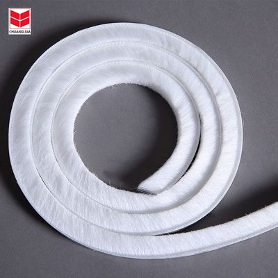 ISO9001 2008 Certificado Resistente a altas temperaturas Selos de escova de linha de lã Pile Weather Strip para porta deslizante de alumínio