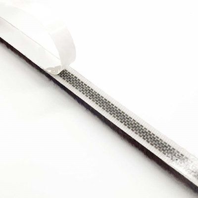 Janela de deslizamento de tempo de descolagem de escova de vedação com fita adesiva de fusão a quente e função insonorizada