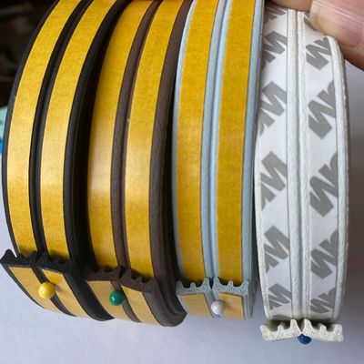 Faixa climática de pilha à prova de vento para porta e janela auto-aderente silicone 3-25mm altura da pilha 3-50mm largura do lado oposto