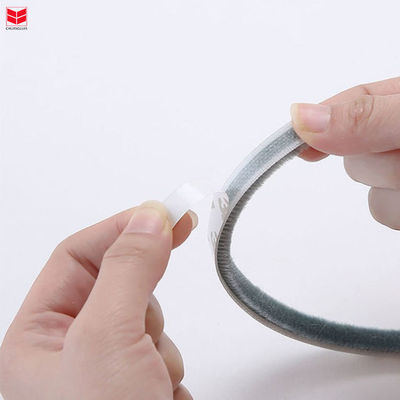 Portas de alumínio e acessórios de janelas de lã empilhadeira borracha para vedação de janelas com certificado ISO9001 2008